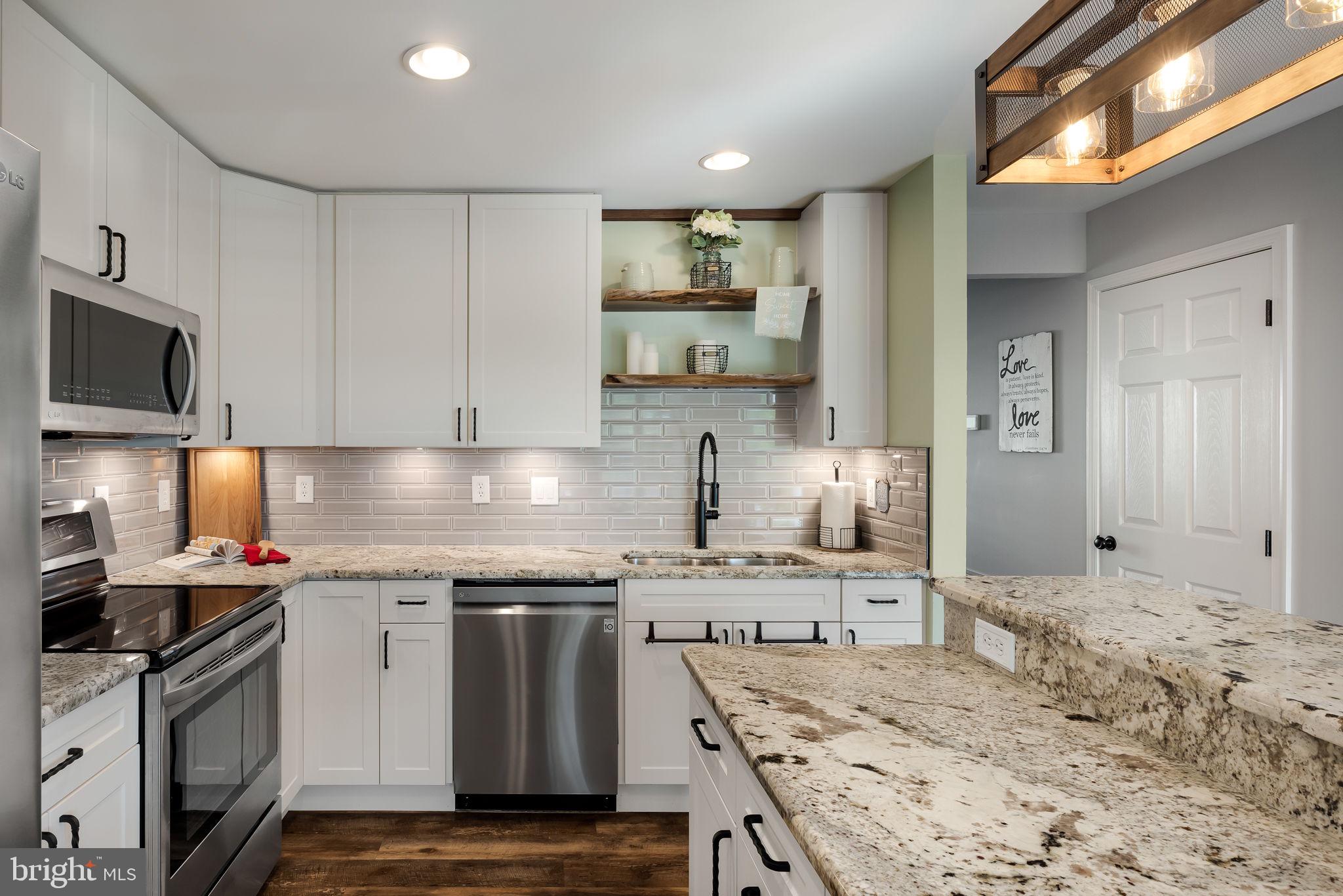 COUNTY GREEN - Residential