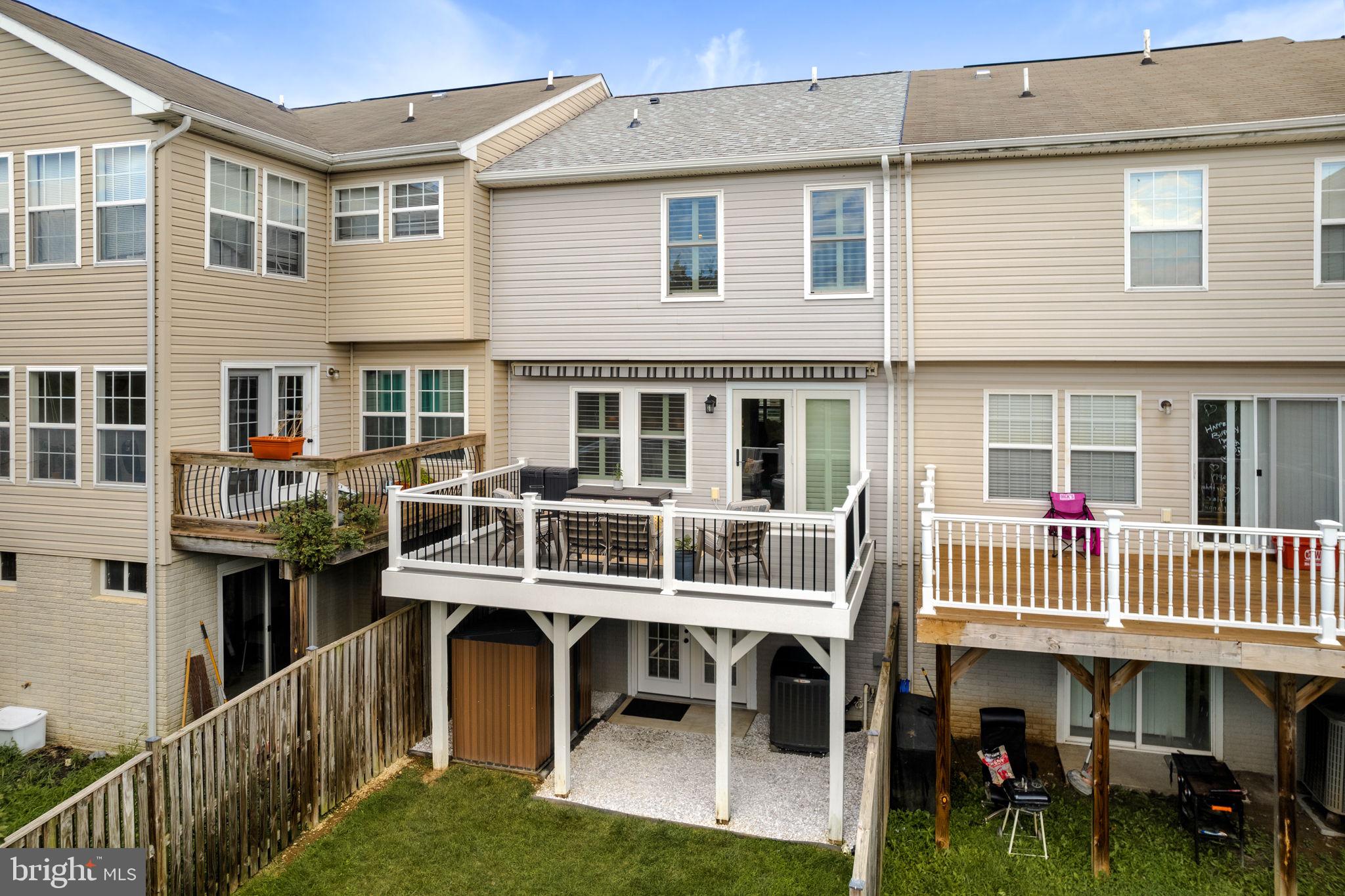 COUNTY GREEN - Residential