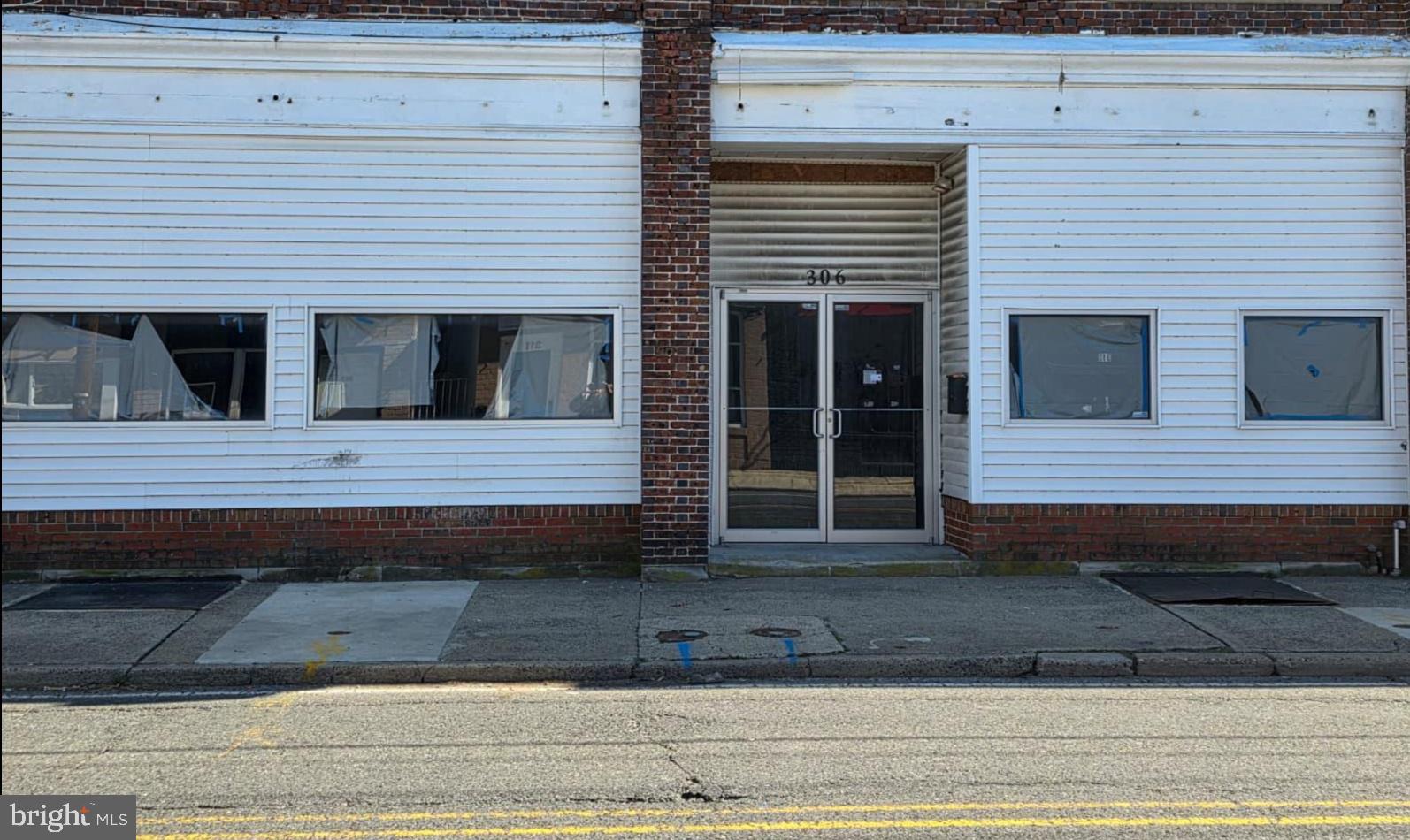 306 Warren St, Edgewater Park, NJ 08010