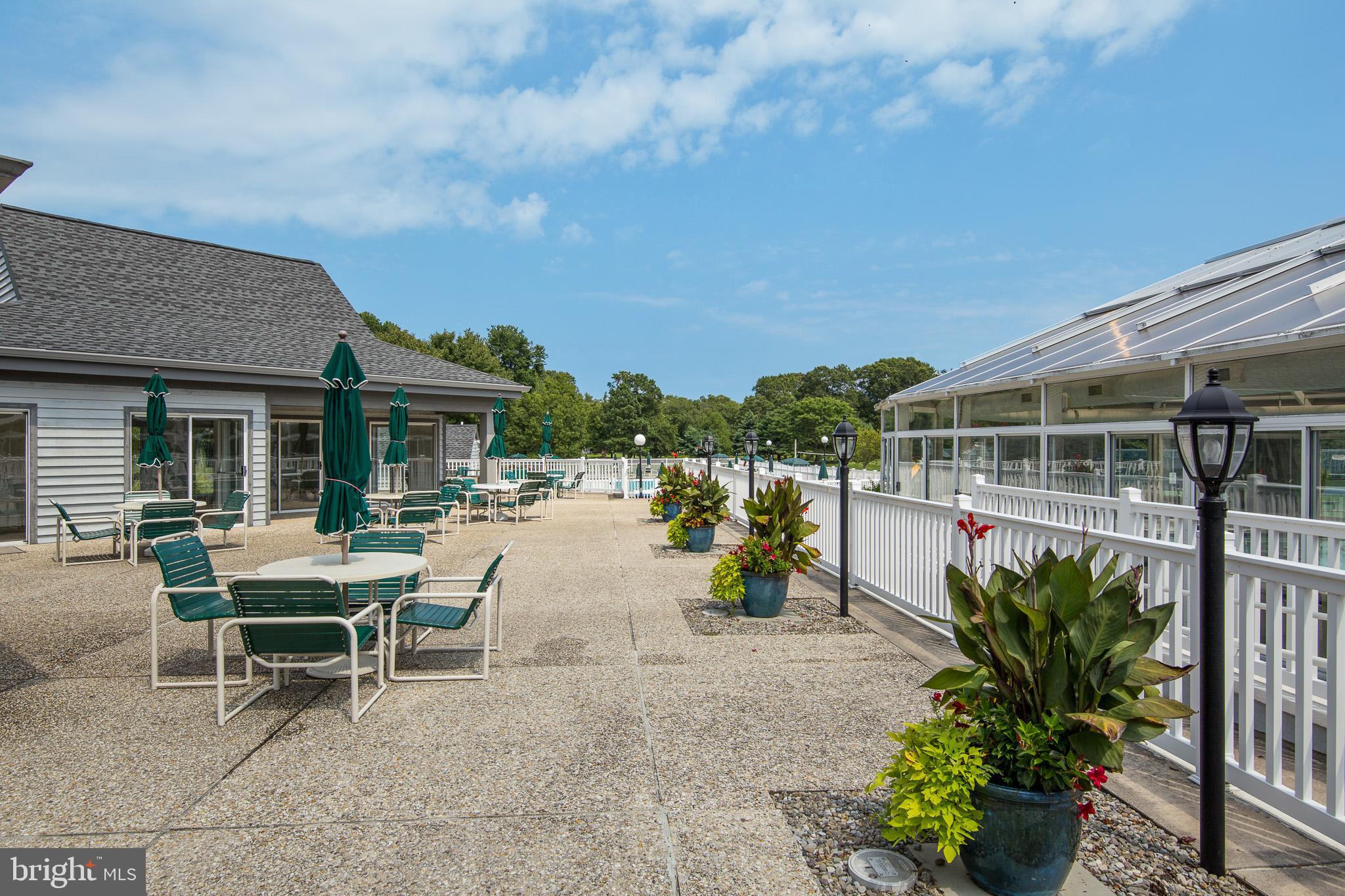 SALT POND - Residential