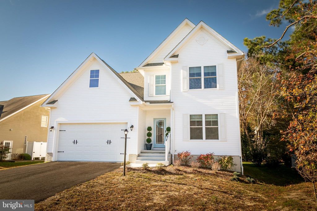 Photo of 614 Bethany Loop, BETHANY BEACH, DE 19930 (MLS # DESU2108306)