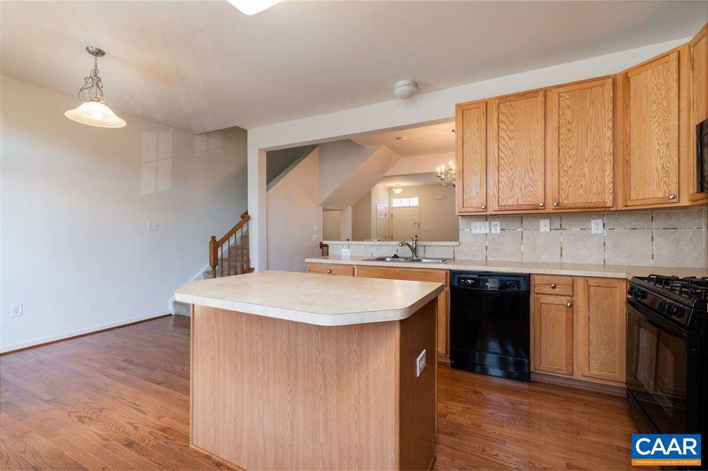 ABINGTON PLACE - Residential Lease