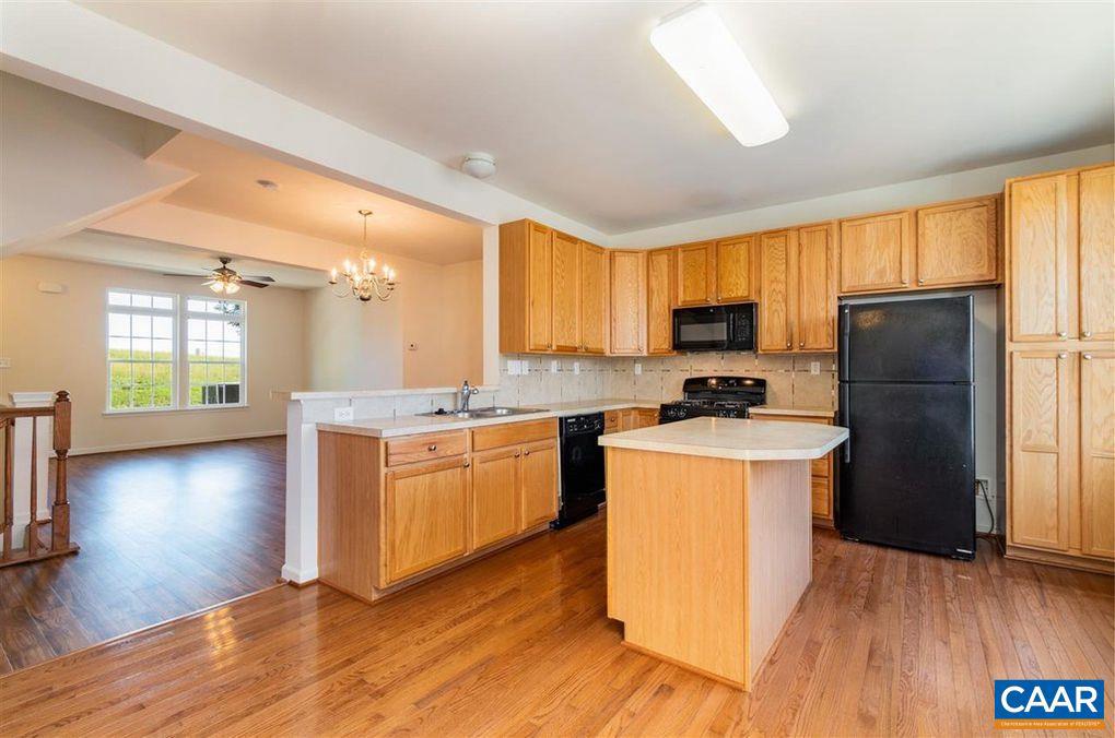 ABINGTON PLACE - Residential Lease