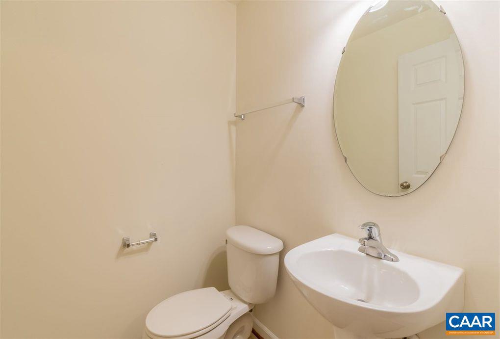 ABINGTON PLACE - Residential Lease