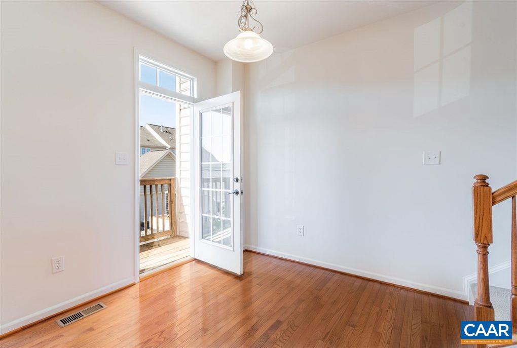 ABINGTON PLACE - Residential Lease