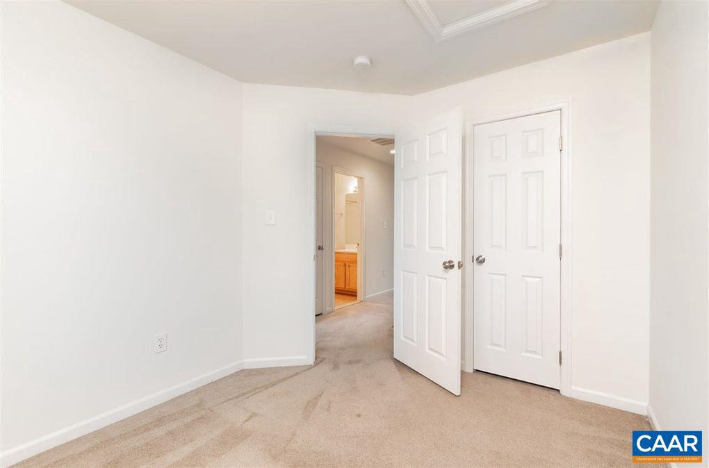 ABINGTON PLACE - Residential Lease