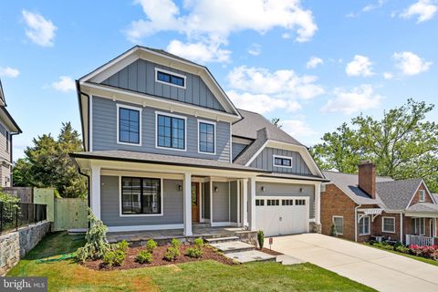 Photo of 5507 Charlcote Road, BETHESDA, MD 20817 (MLS # MDMC2171422)