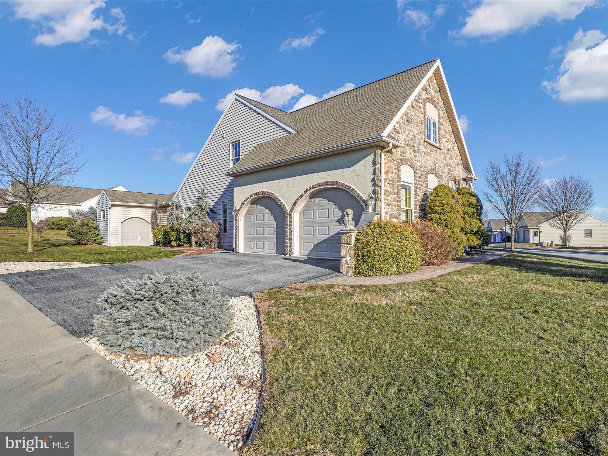 BROOKSHIRE - Residential