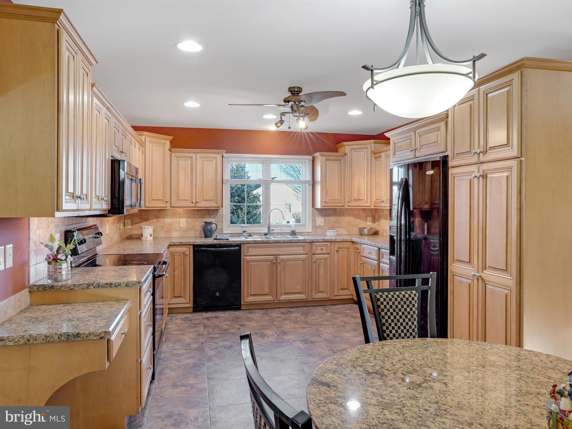 BROOKSHIRE - Residential