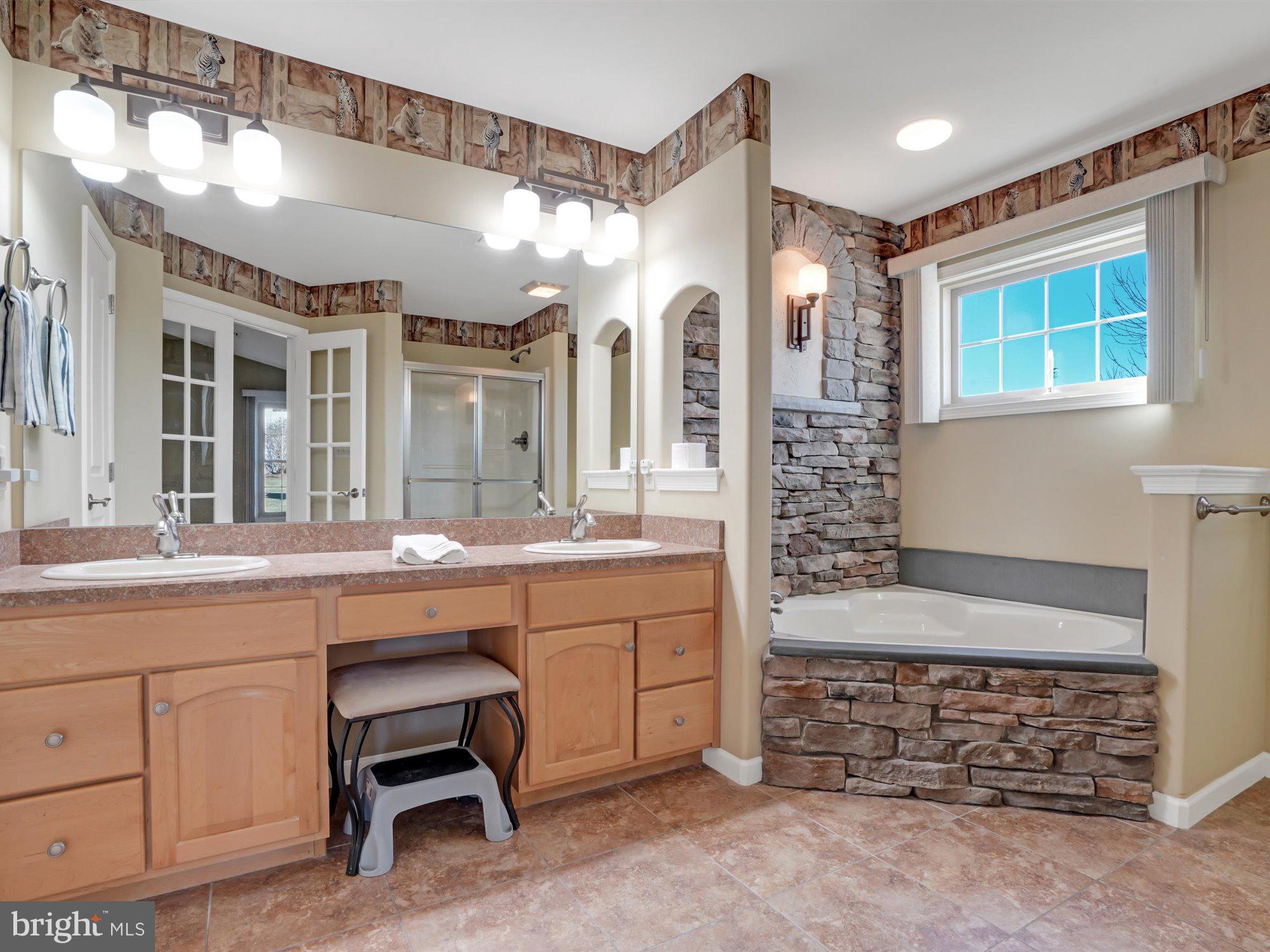 BROOKSHIRE - Residential