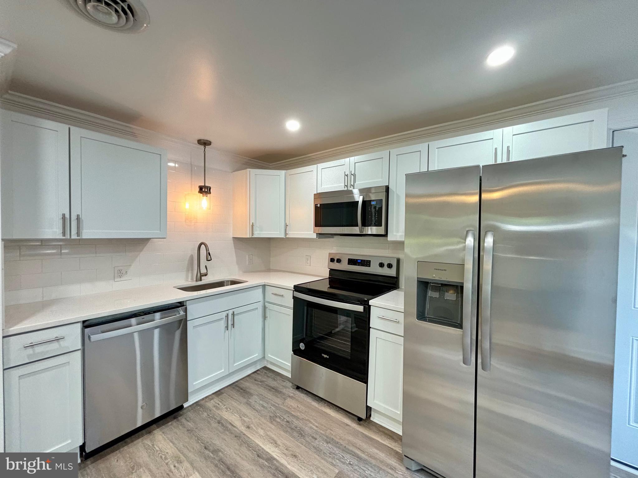 FOX GLEN - Residential