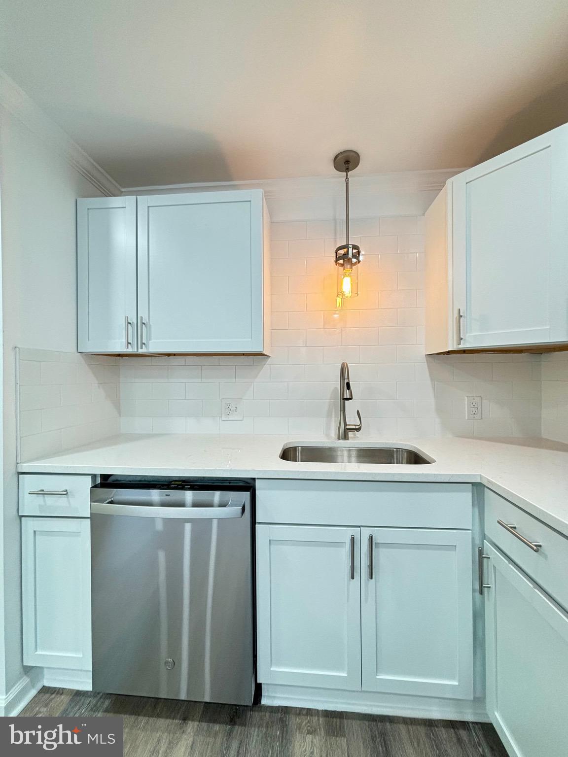 FOX GLEN - Residential