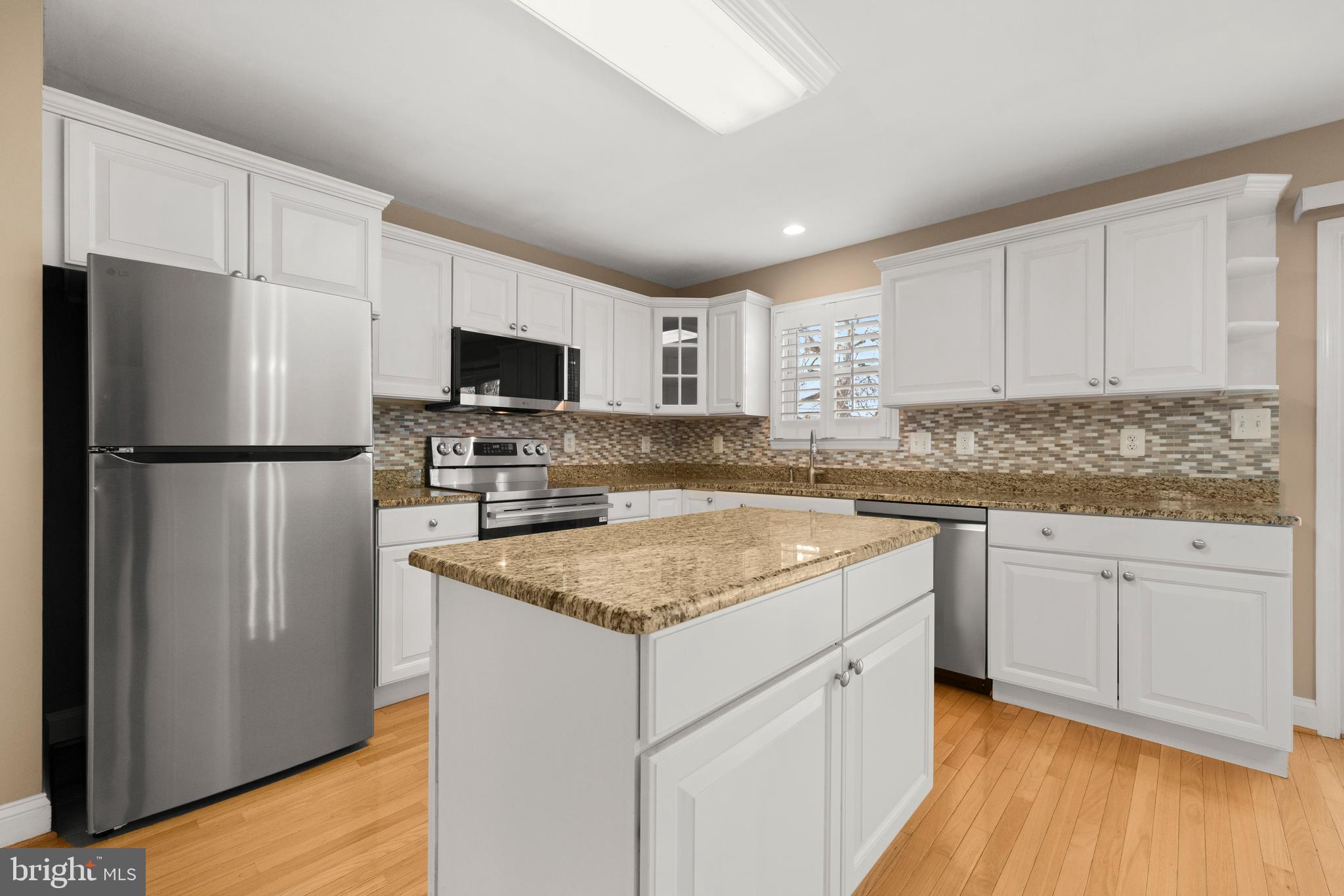 BAYCREST - Residential