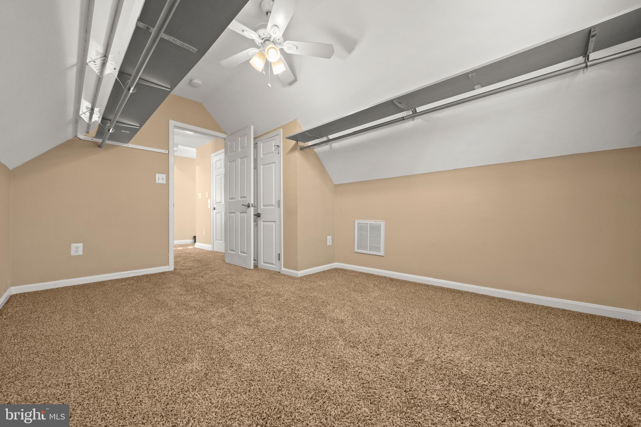 BAYCREST - Residential