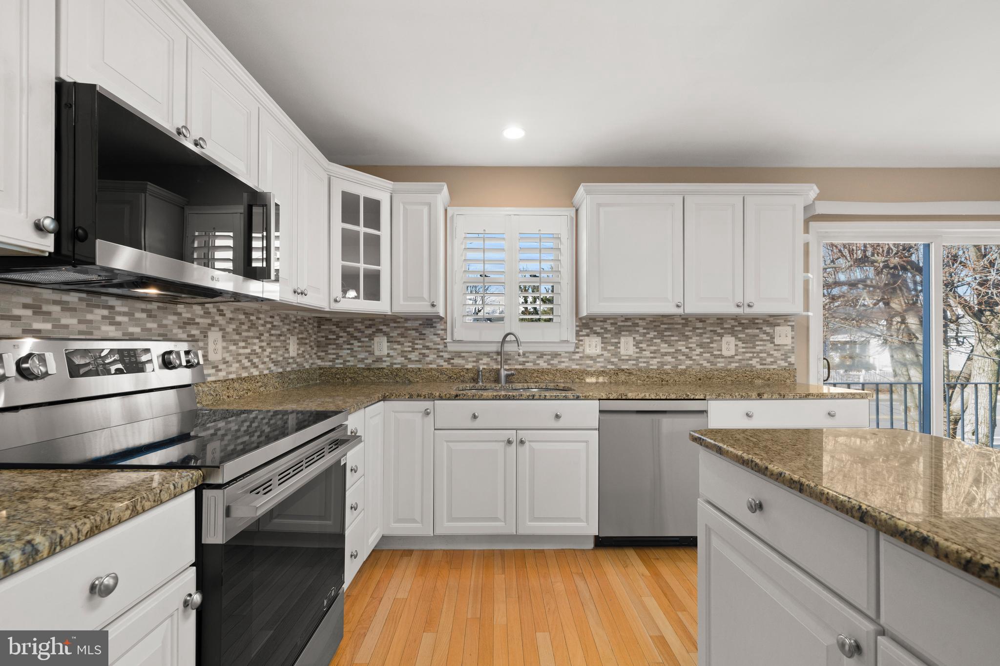 BAYCREST - Residential