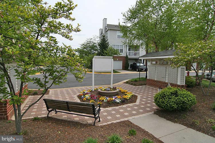 FOX MILL STATION - Residential Lease