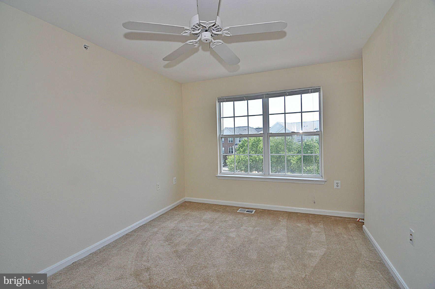 FOX MILL STATION - Residential Lease