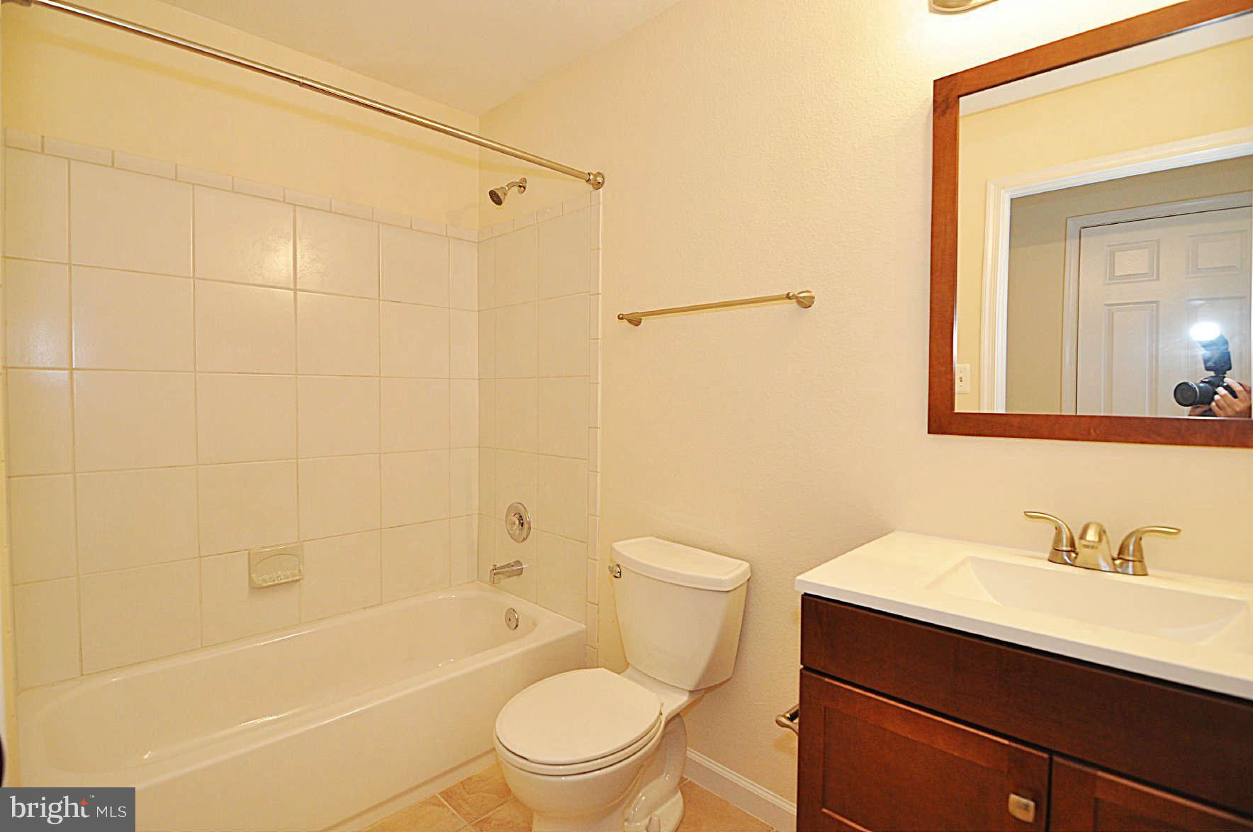 FOX MILL STATION - Residential Lease