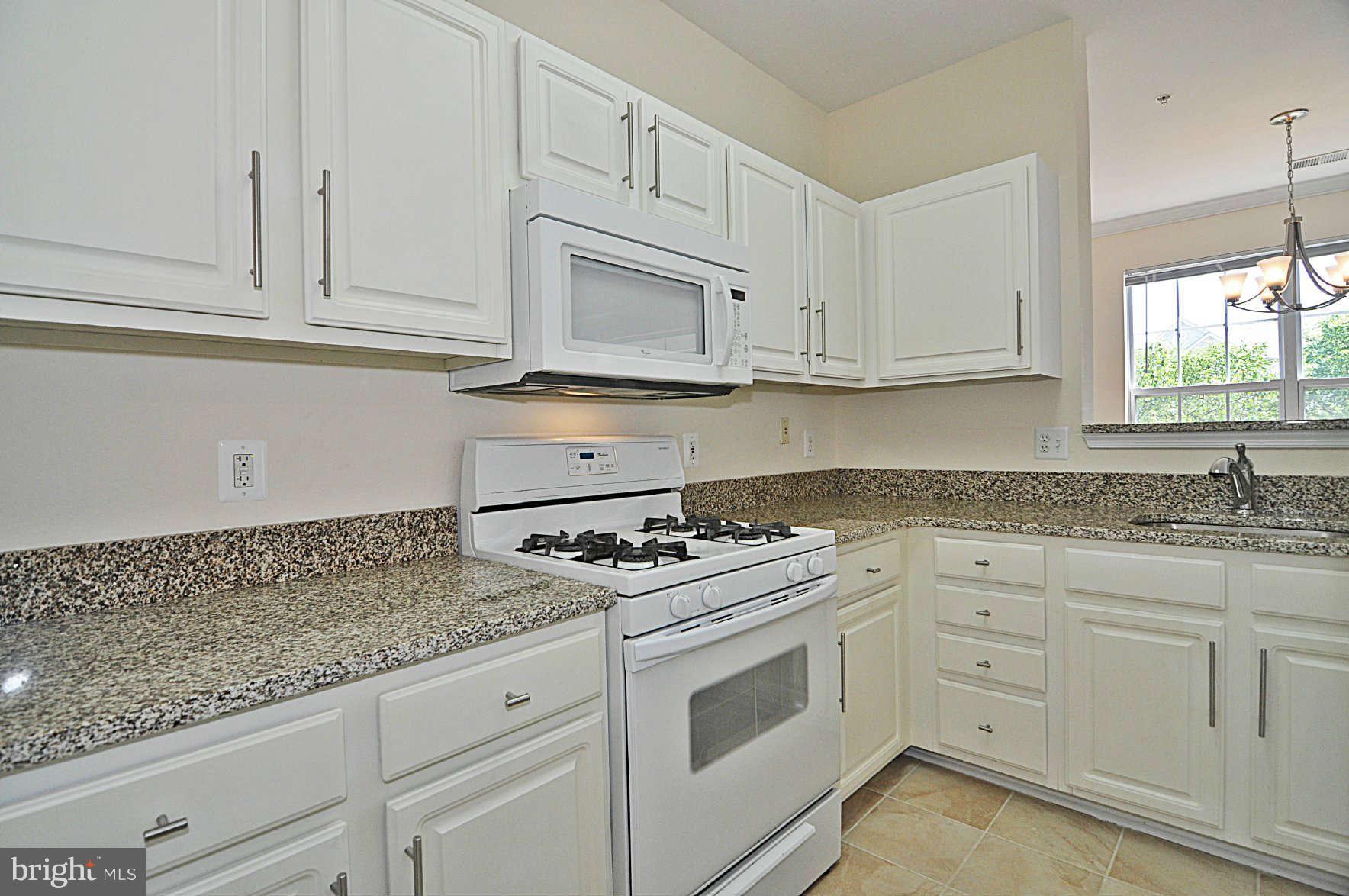 FOX MILL STATION - Residential Lease