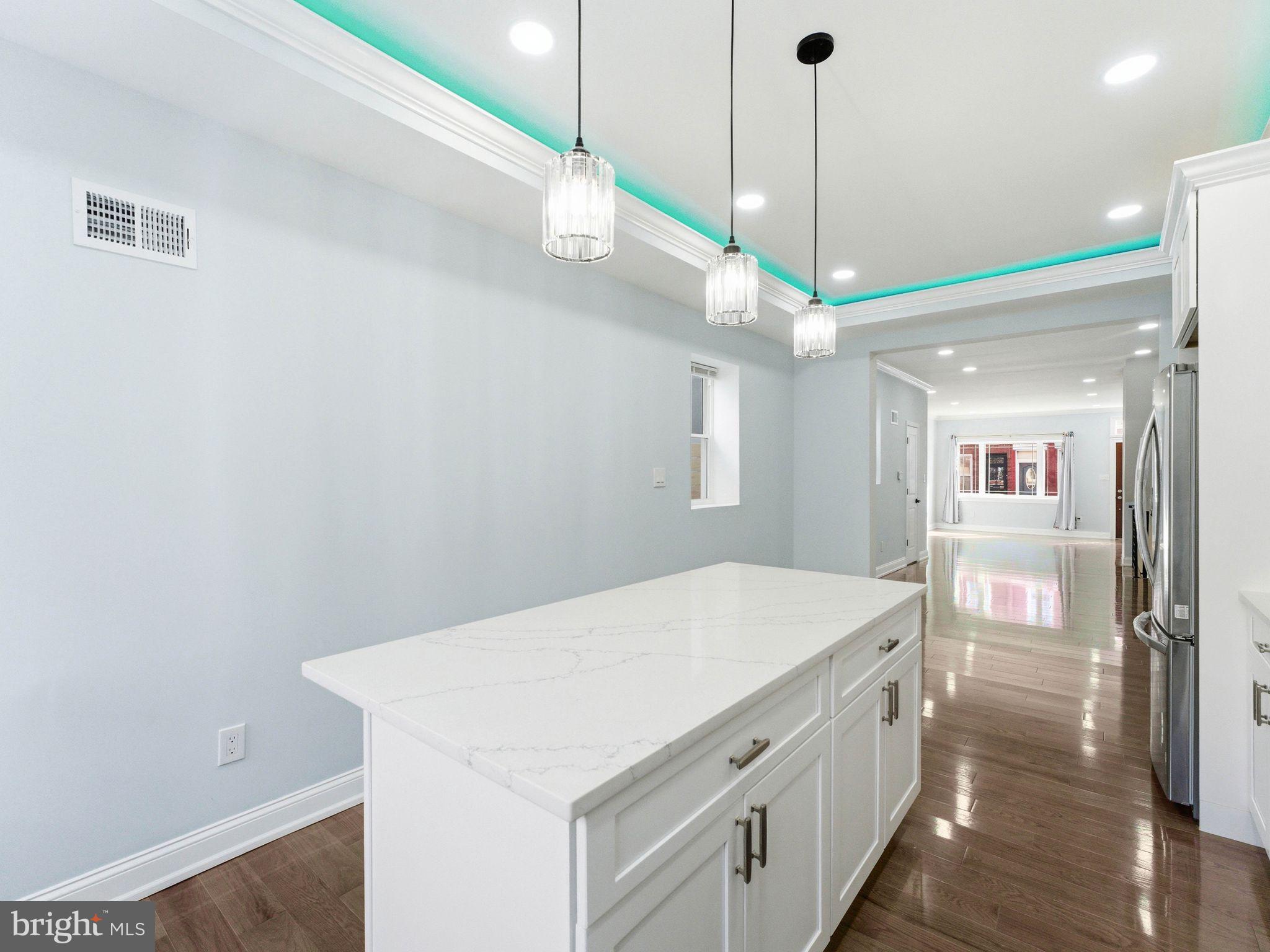 SOUTH STREET - Residential