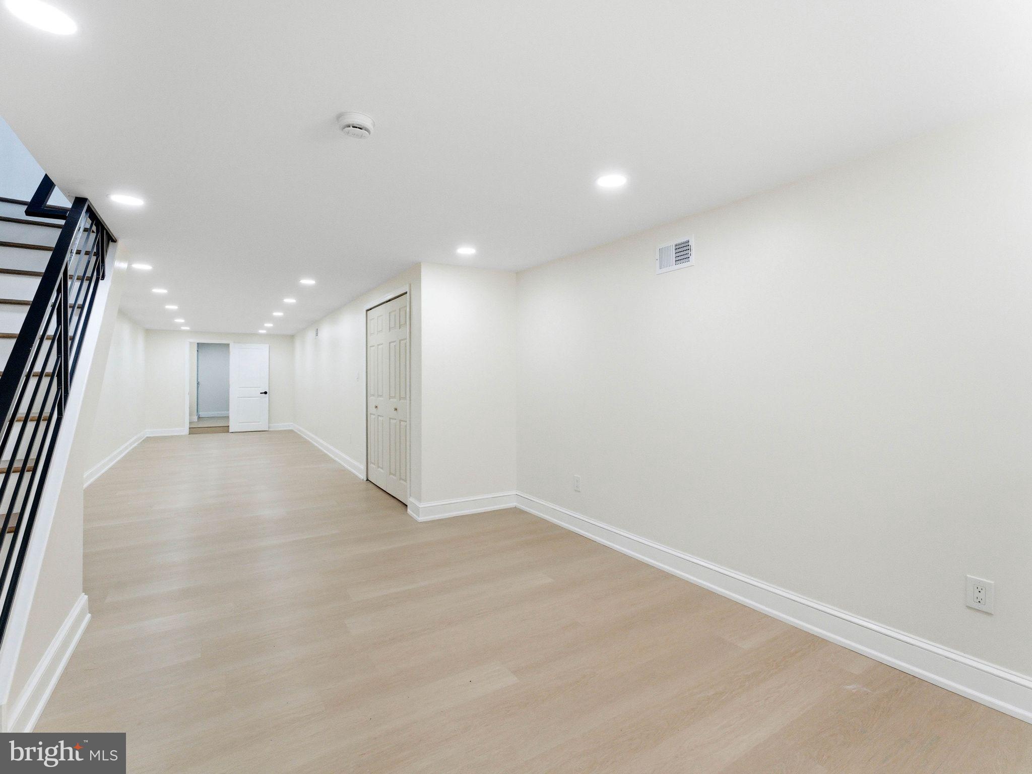 SOUTH STREET - Residential