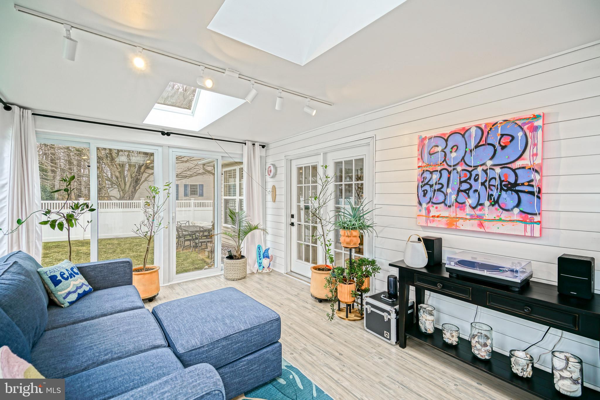 PILOTTOWN VILLAGE - Residential