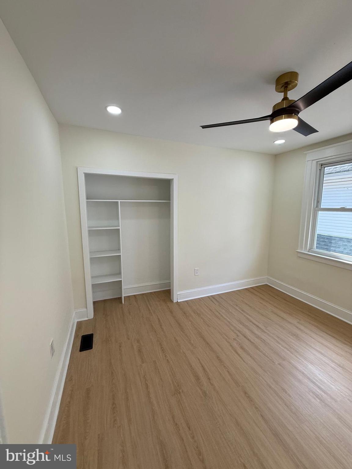 YEADON - Residential