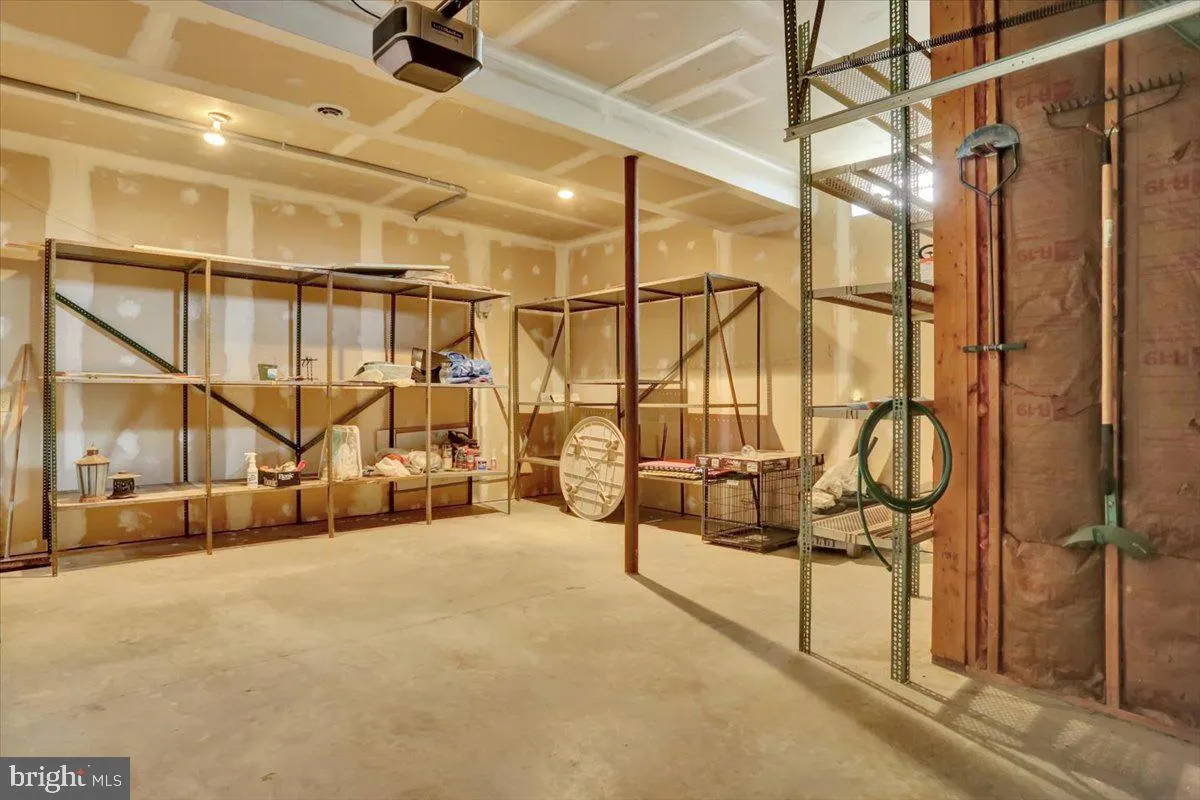 Reading, Pennsylvania 19605, United States, 3 Bedrooms Bedrooms, ,3 BathroomsBathrooms,Residential,Active,93309