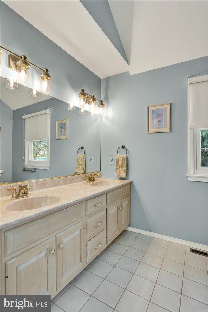 CLEARVIEW HEIGHTS - Residential