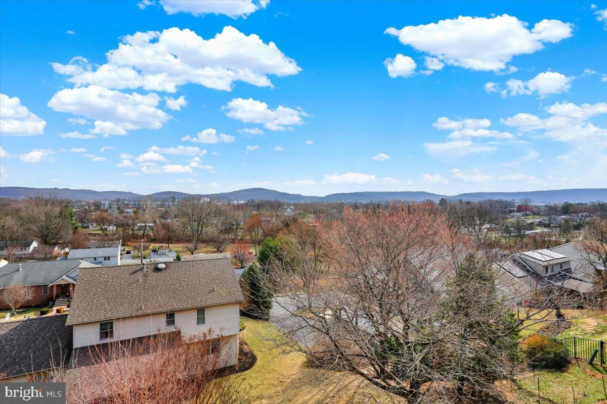 Reading, Pennsylvania 19605, United States, 3 Bedrooms Bedrooms, ,3 BathroomsBathrooms,Residential,Active,93309