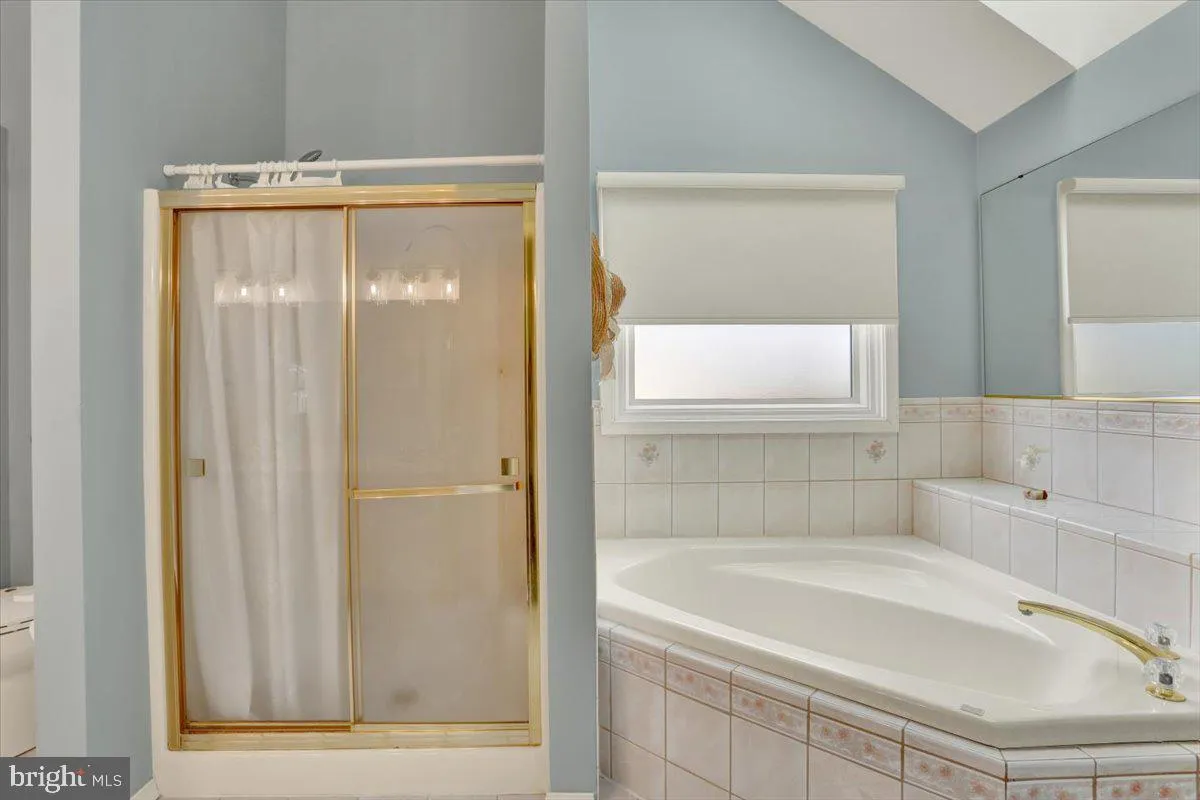 Reading, Pennsylvania 19605, United States, 3 Bedrooms Bedrooms, ,3 BathroomsBathrooms,Residential,Active,93309