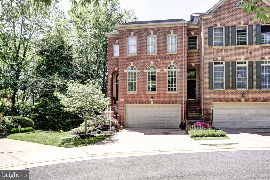 Beautiful End Unit 4 Level Townhome in the quaint neighborhood of Edgelea Gardens. Close to the Metro, shopping, dining, and schools! Totaling 2288 Sq Ft this home has high end features that include the Updated Gourmet Kitchen, 4 total Bedrooms and 3.5 upgraded Bathrooms with a Primary Owner's Suite. Lush landscaping outside with plenty of space to relax on the deck or patio with fenced rear yard. 2 car Front load Garage and driveway offers plenty of parking! *NEW CARPET, PAINT, WINDOWS, and REFINISHED FLOORING* A MUST SEE!