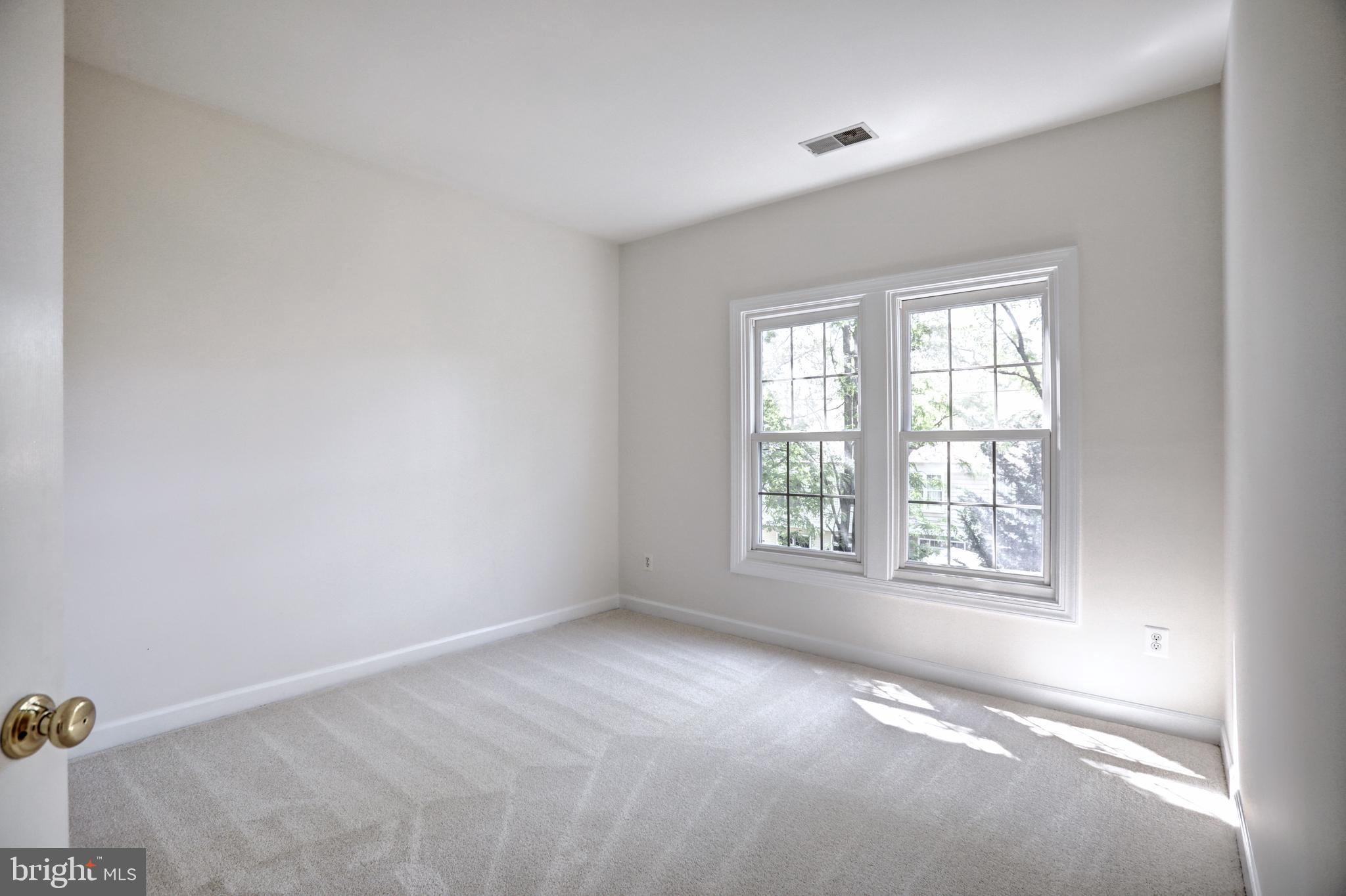 EDGELEA GARDENS - Residential