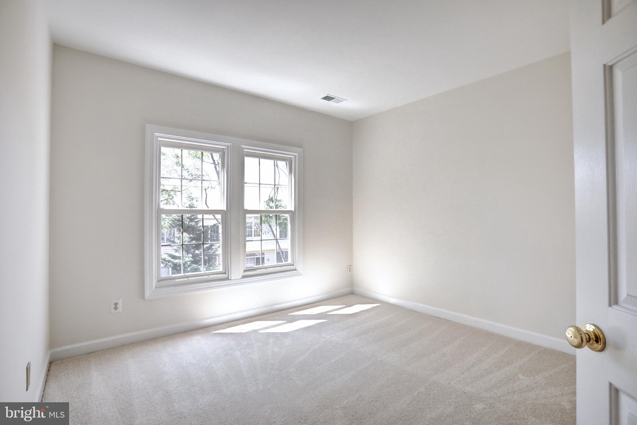 EDGELEA GARDENS - Residential