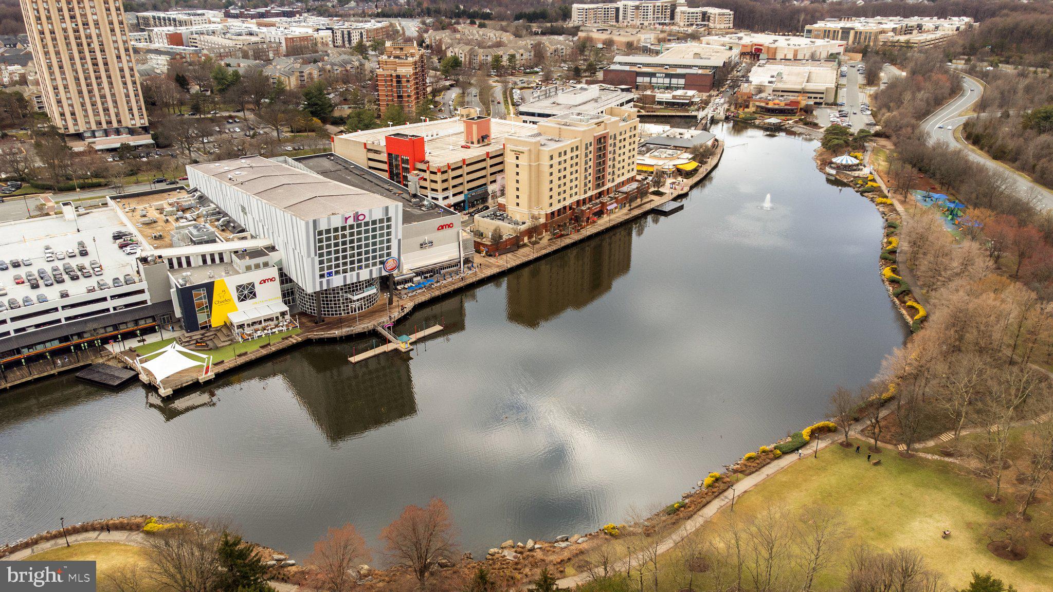 WASHINGTONIAN TOWER - Residential