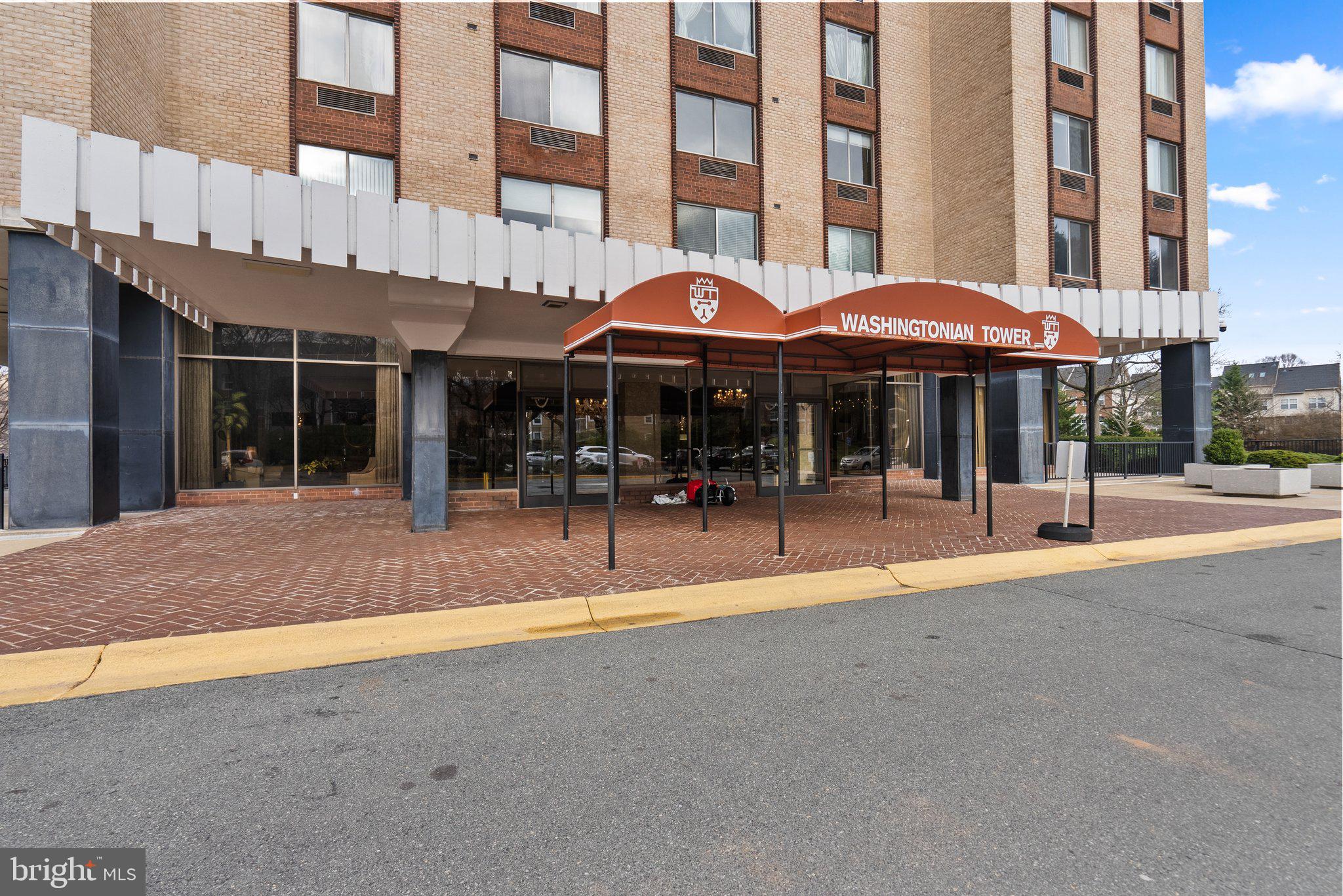 WASHINGTONIAN TOWER - Residential