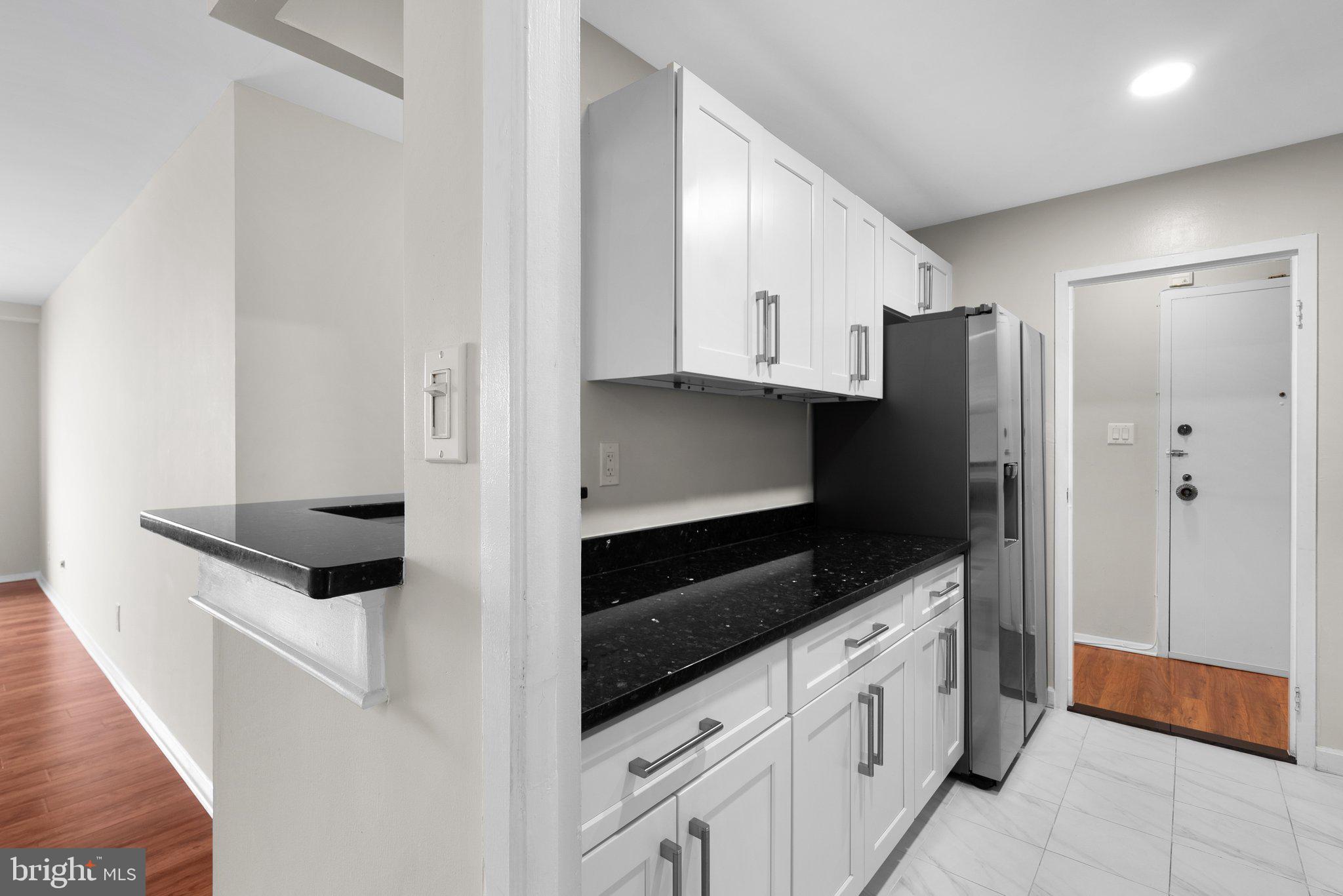 WASHINGTONIAN TOWER - Residential