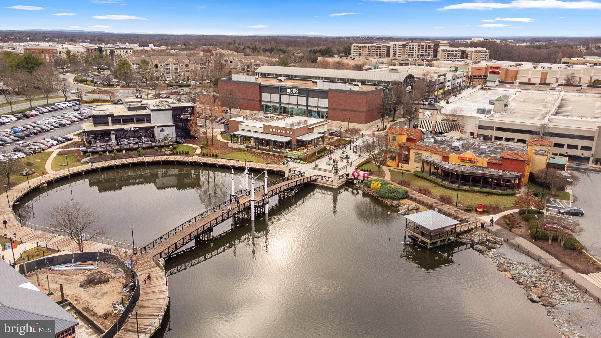 WASHINGTONIAN TOWER - Residential