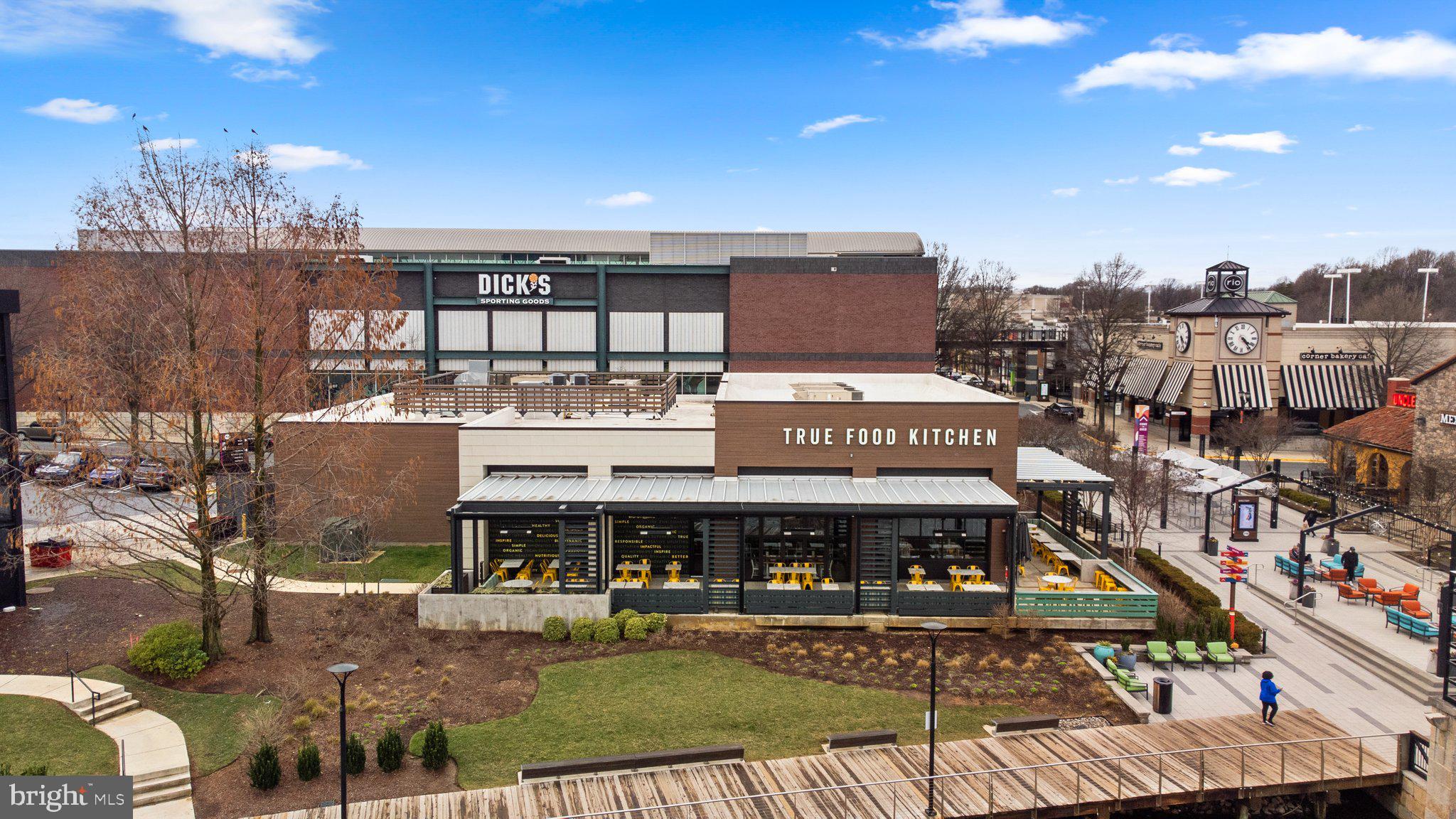 WASHINGTONIAN TOWER - Residential