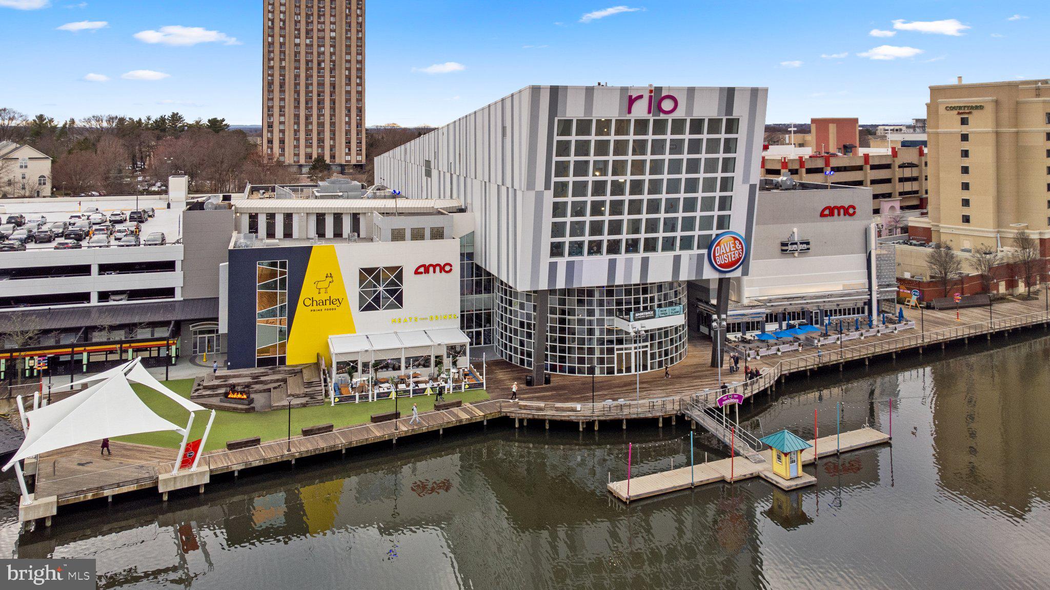 WASHINGTONIAN TOWER - Residential