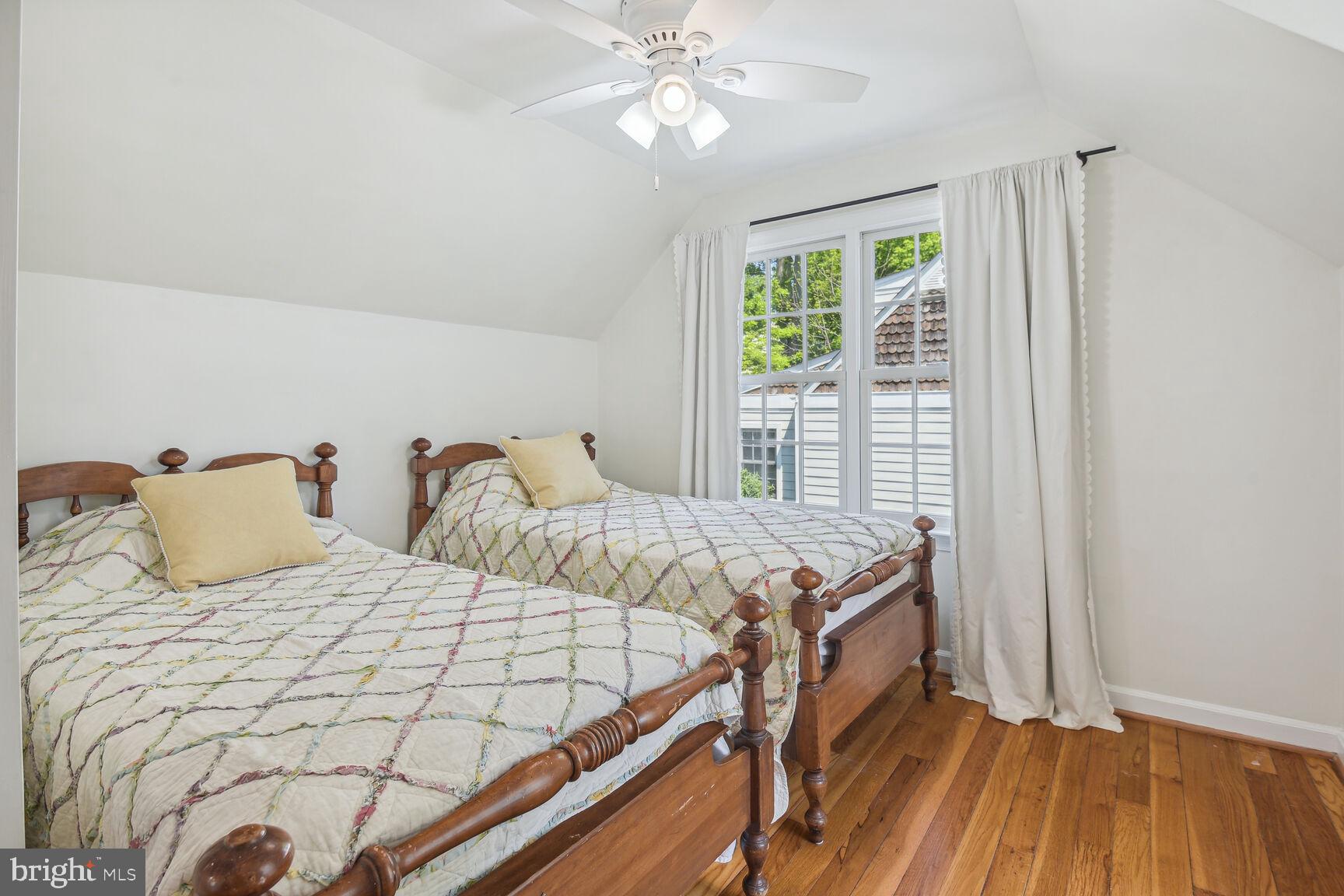 HOMEWOOD - Residential