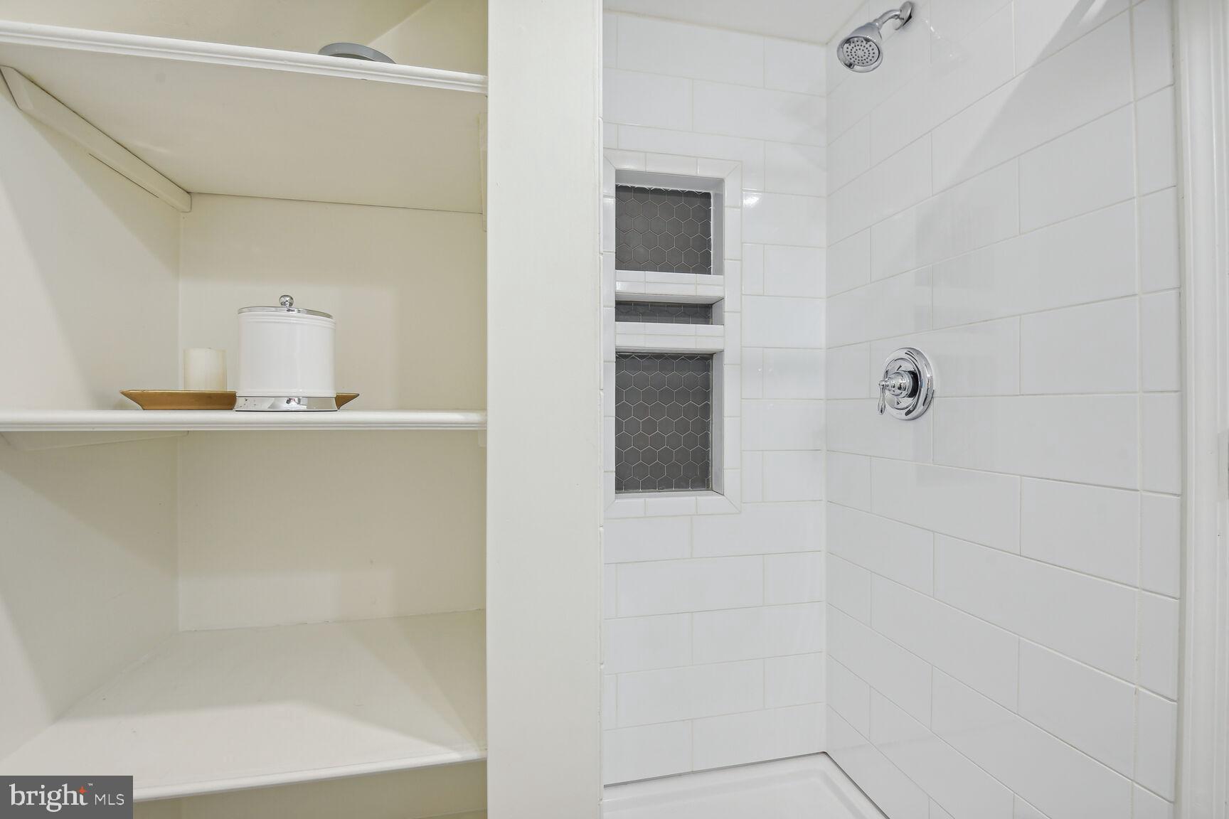 HOMEWOOD - Residential