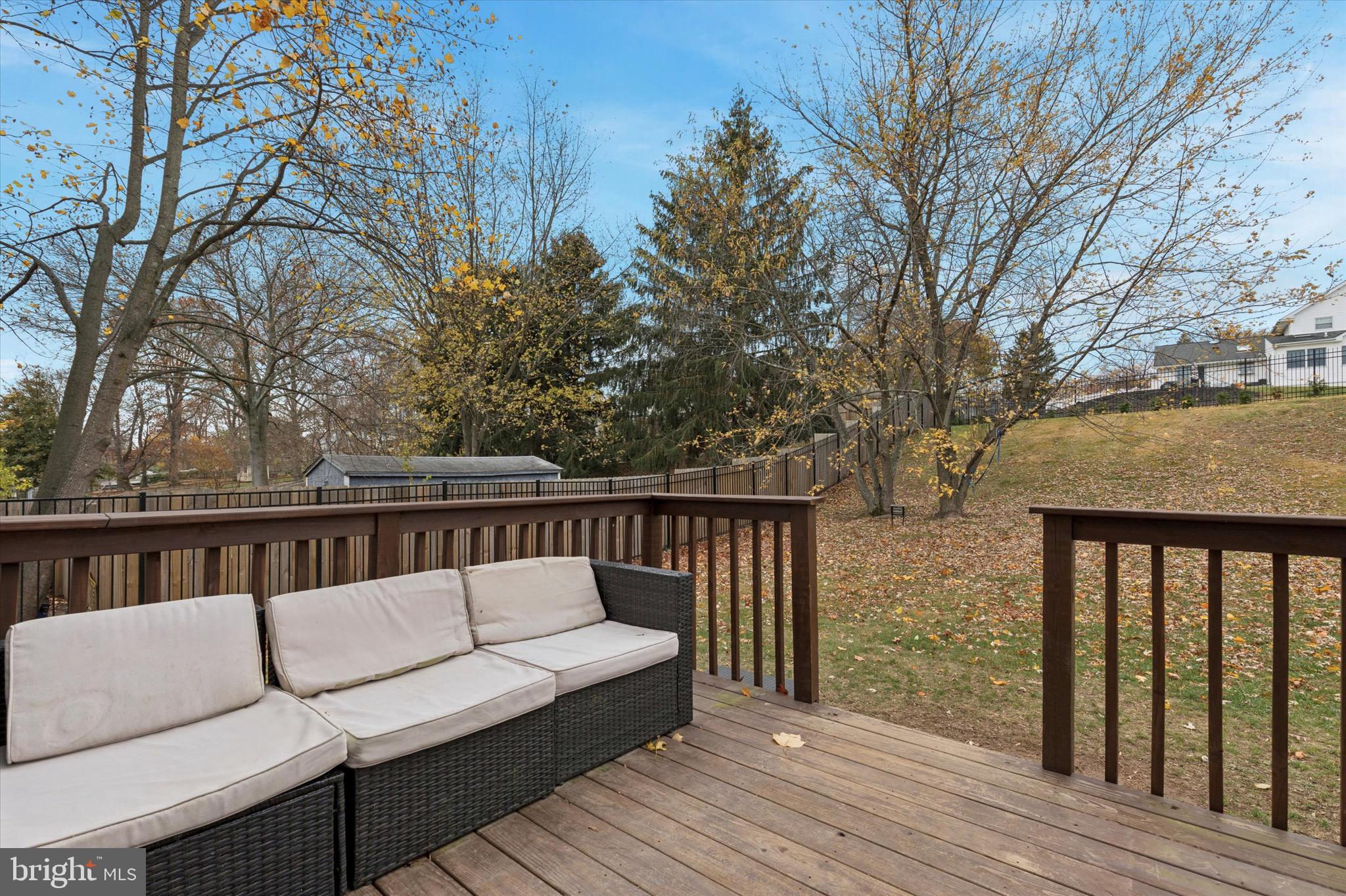 NORRITON WOODS - Residential