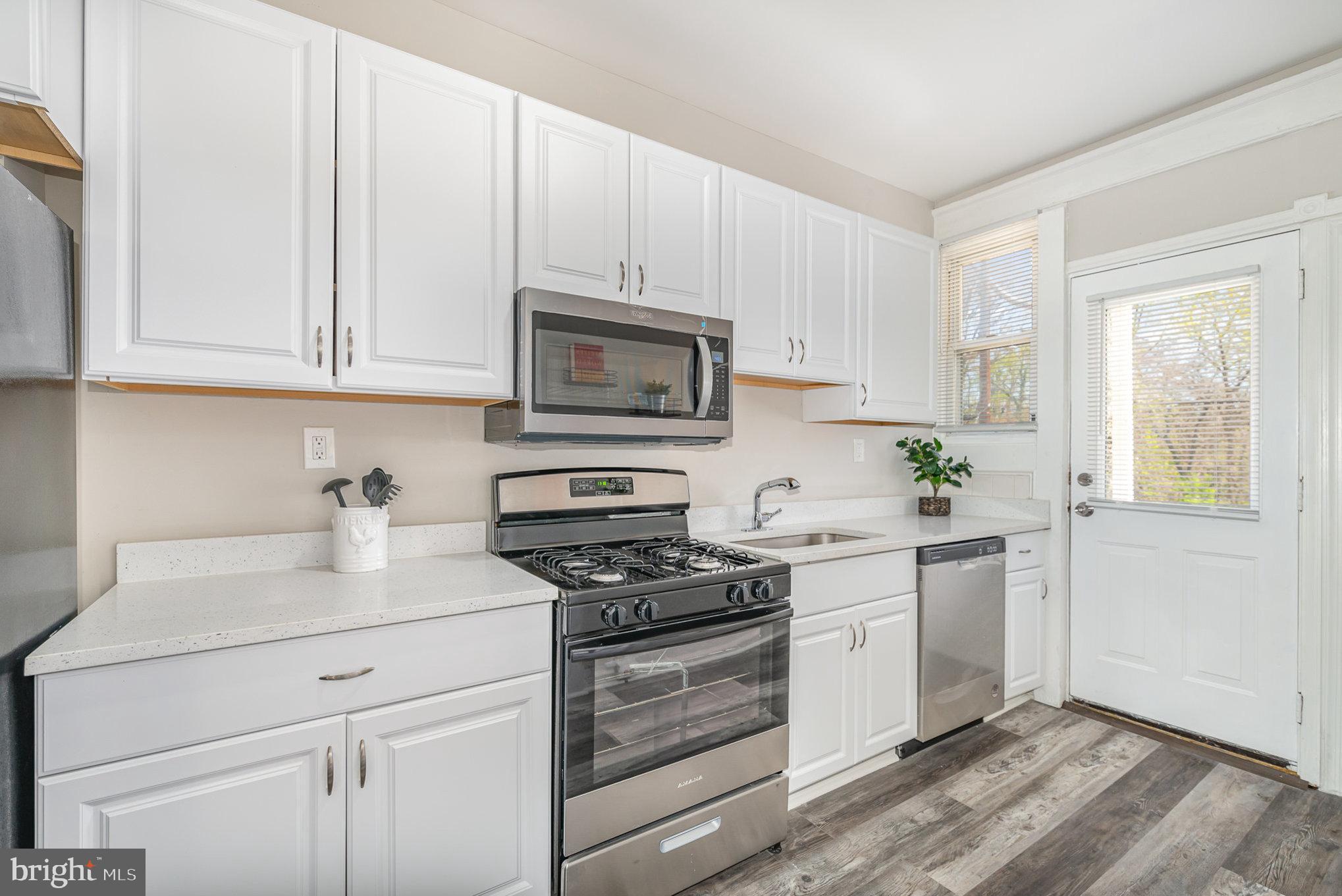 WEST FOREST PARK - Residential