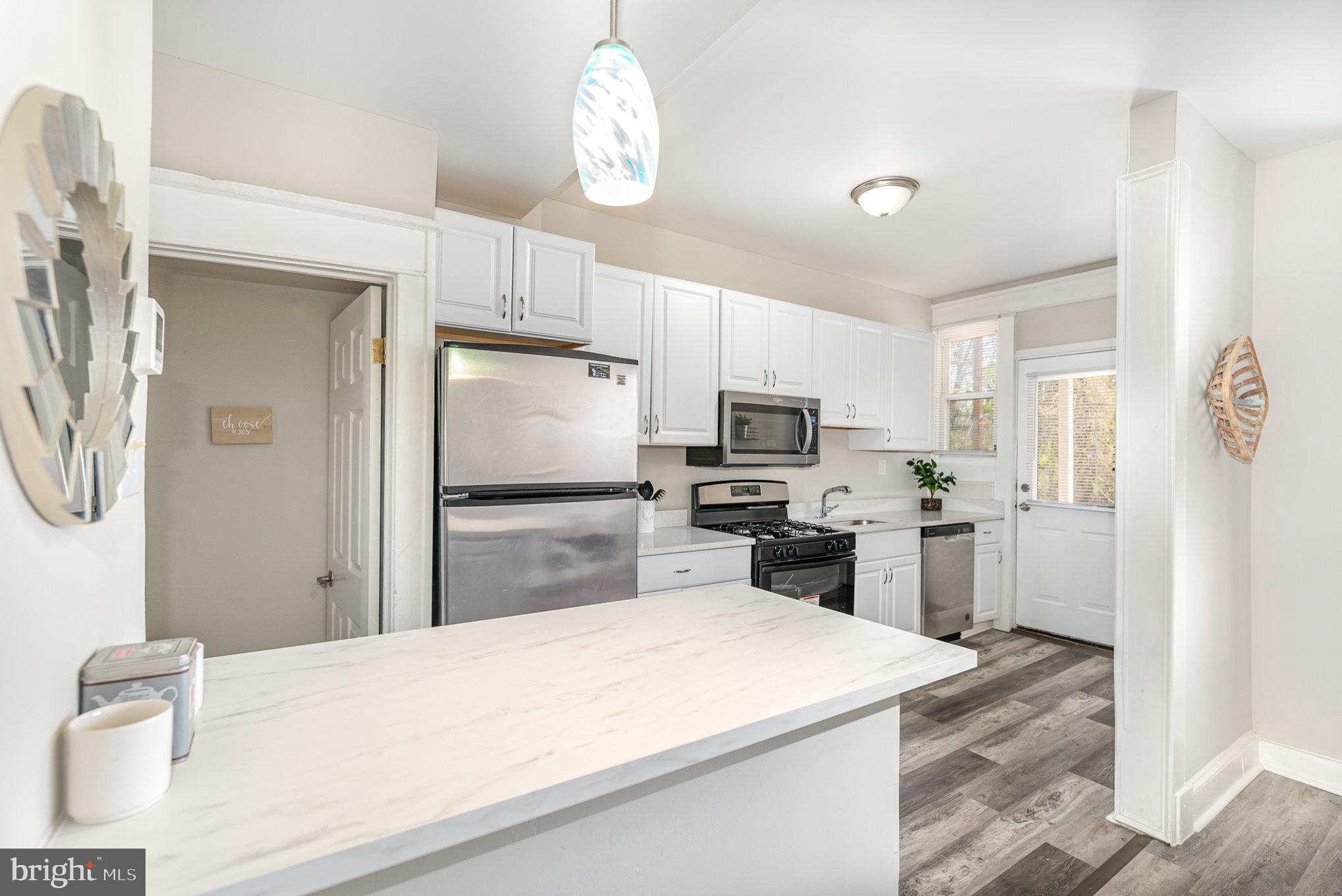 WEST FOREST PARK - Residential