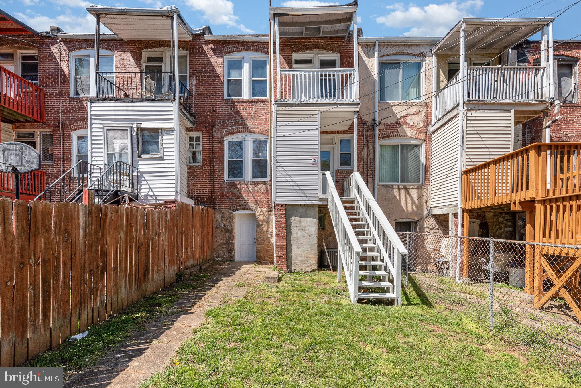 WEST FOREST PARK - Residential