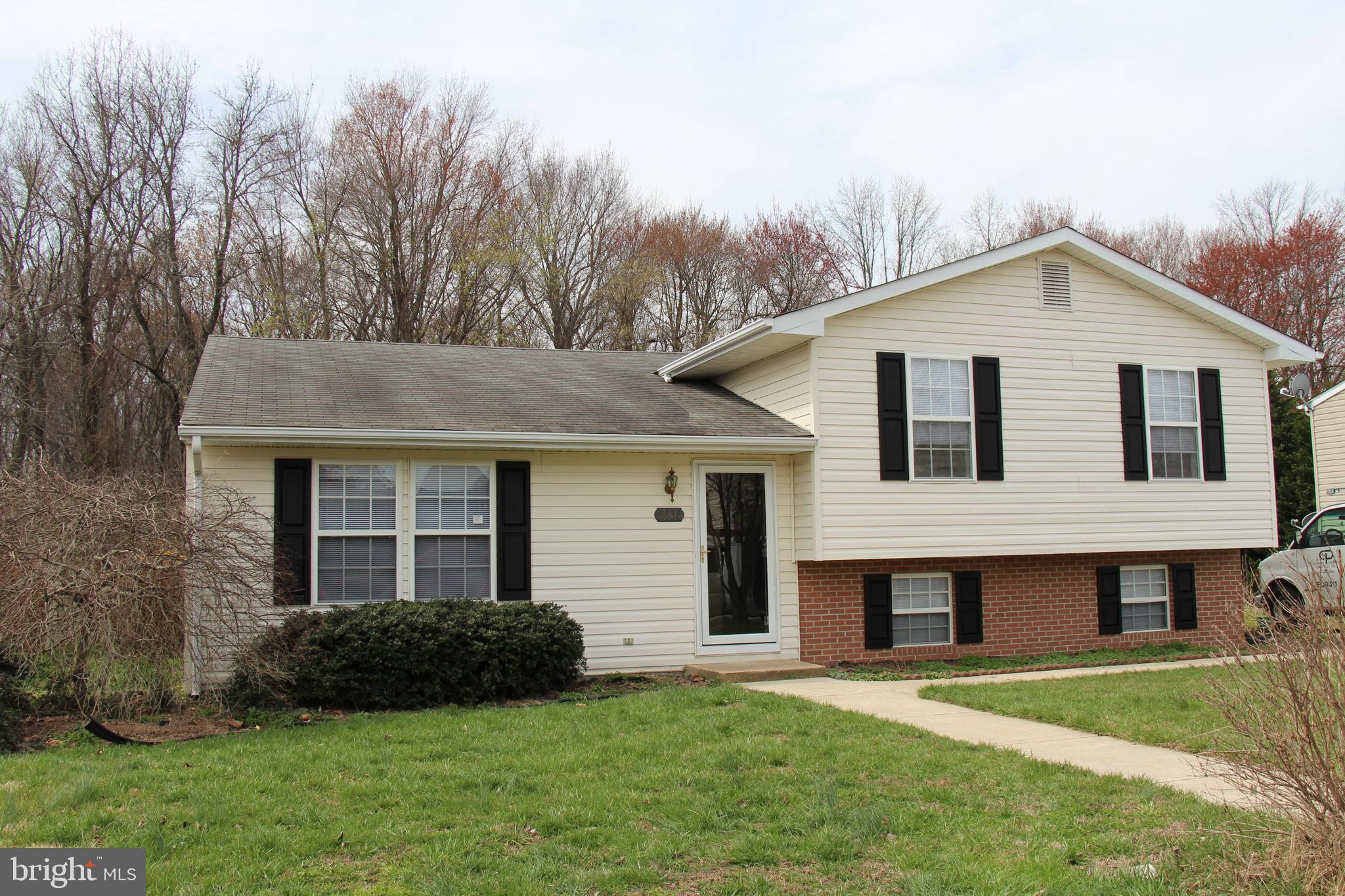 8638 CHESTER COURT