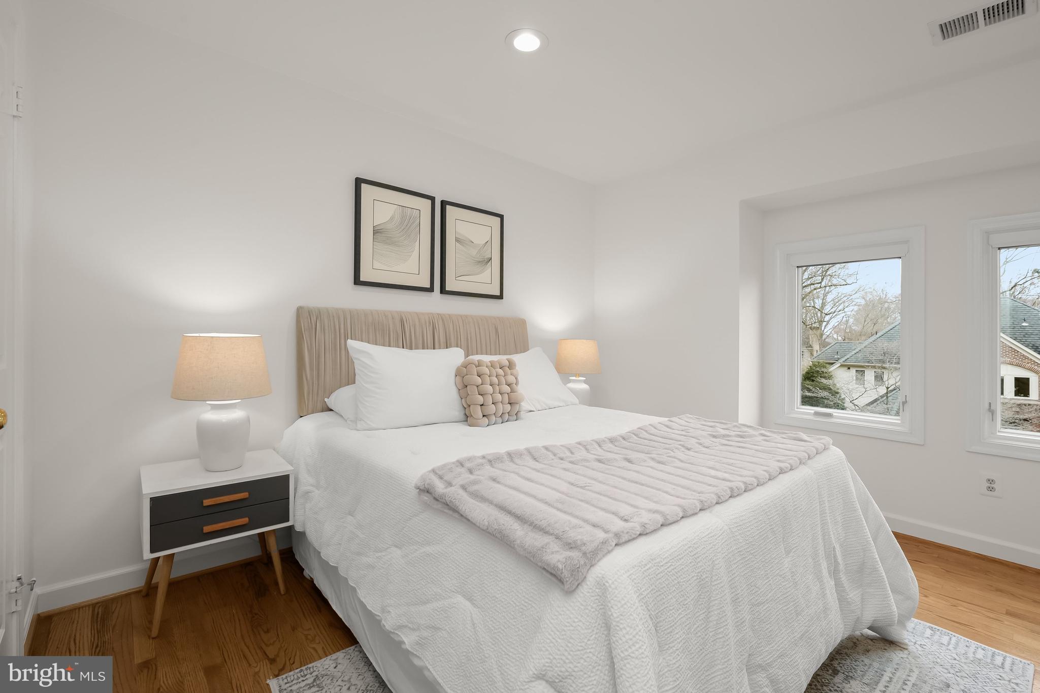 LOCUST RIDGE - Residential