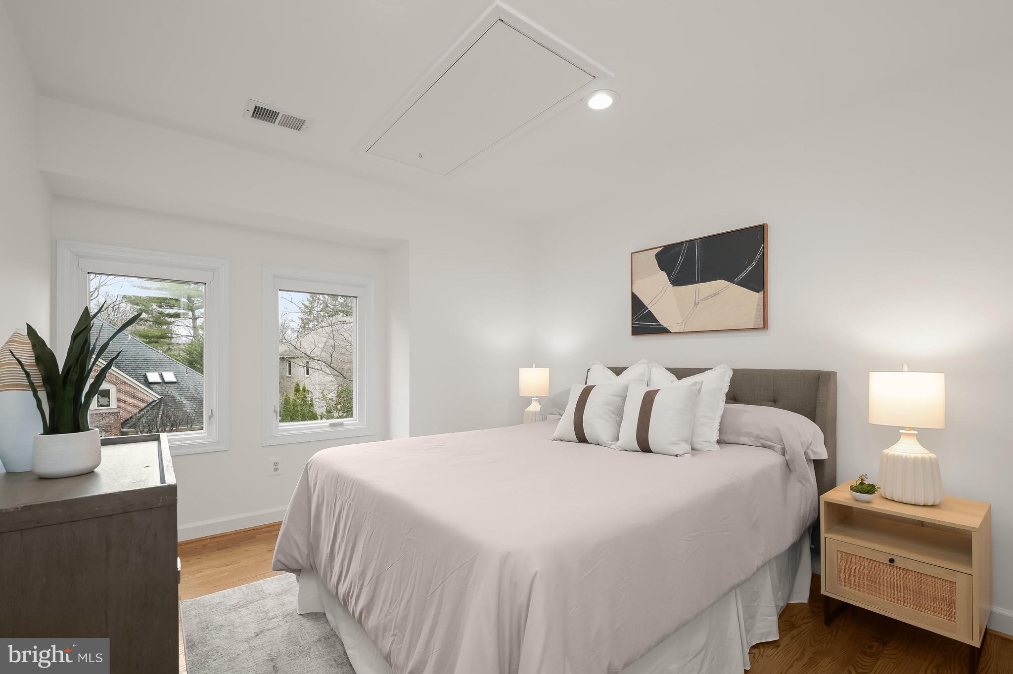 LOCUST RIDGE - Residential