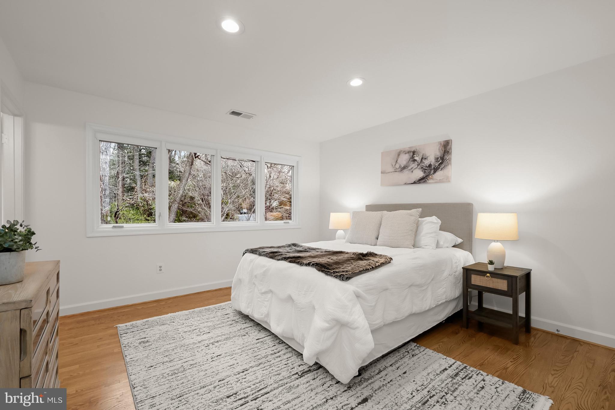 LOCUST RIDGE - Residential